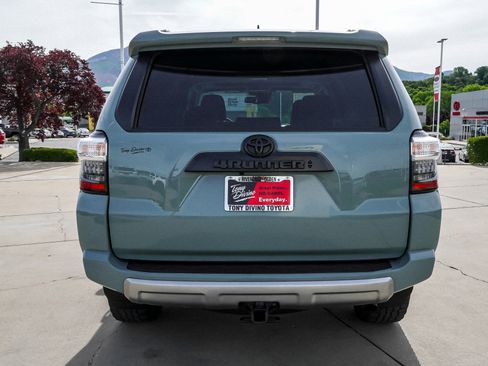 Certified 2023 Toyota 4Runner TRD Off-Road Premium w/ Moonroof Package AWD/4WD image 7