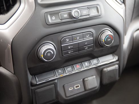 Used 2021 Chevrolet Silverado 1500 Custom image 15