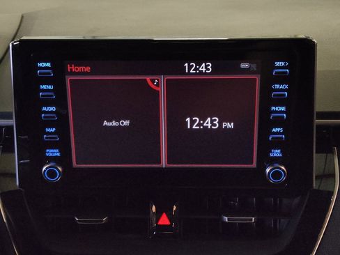 Used 2020 Toyota Corolla SE FWD image 25