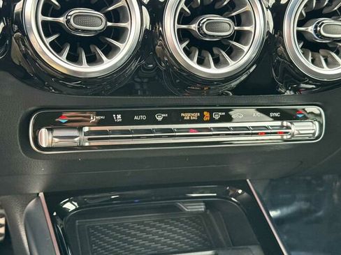 Used 2025 Mercedes-Benz GLA 250 4MATIC image 27