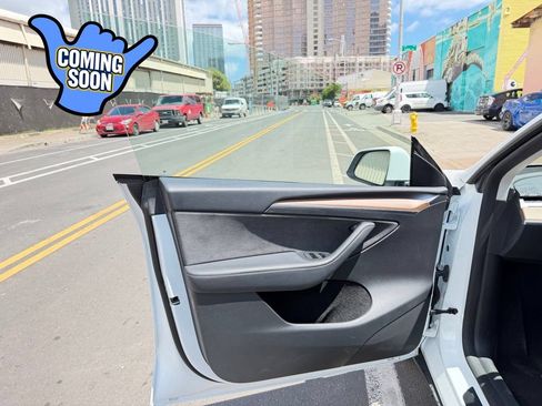 Used 2023 Tesla Model Y Long Range AWD/4WD image 17