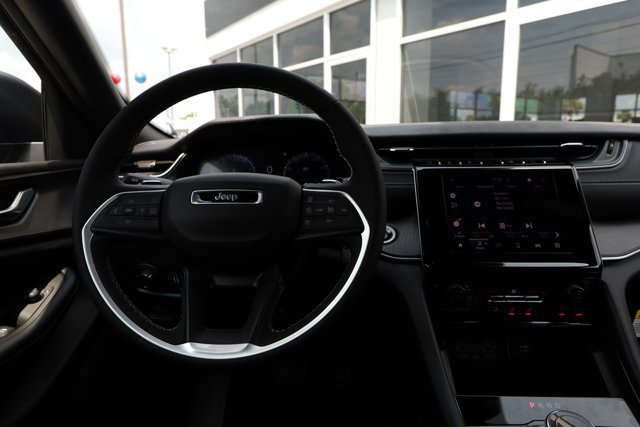 New 2026 Jeep Grand Cherokee Laredo RWD image 10