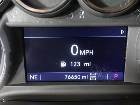 Used 2019 Chevrolet Silverado 1500 LTZ image 37