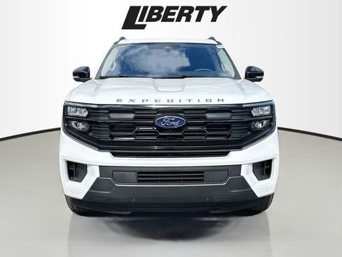 New 2025 Ford Expedition Max Active image 2