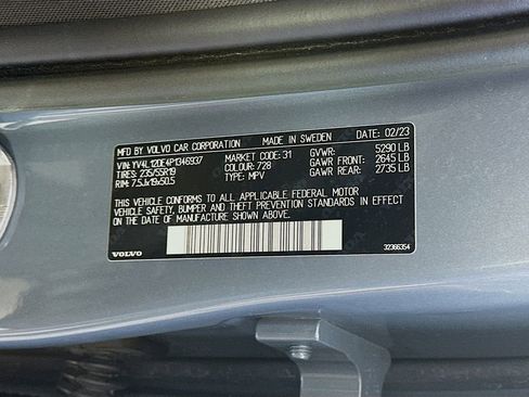 Used 2023 Volvo XC60 B5 Plus FWD image 35