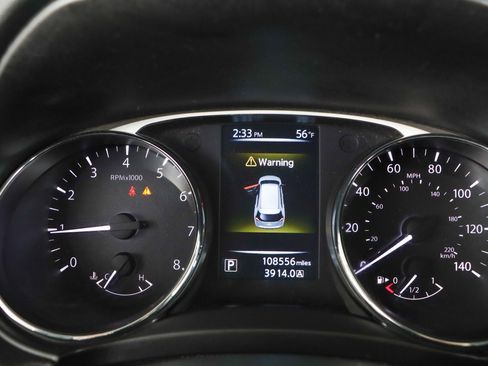 Used 2016 Nissan Rogue SV image 15