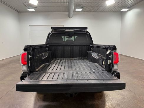 Used 2021 Toyota Tacoma TRD Off-Road w/ Technology Package image 26