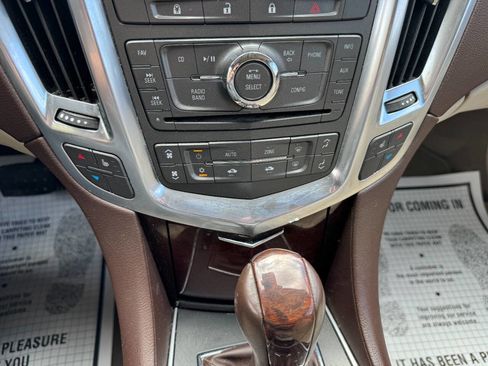 Used 2011 Cadillac SRX Luxury image 47