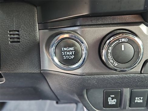 Used 2021 Toyota Tacoma TRD Off-Road image 28