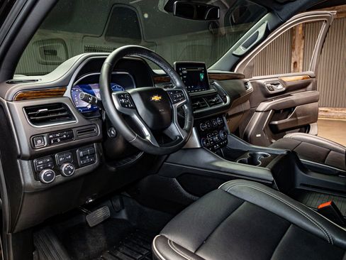 Used 2023 Chevrolet Suburban Premier w/ Max Trailering Package image 13