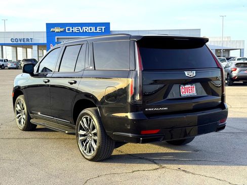 Used 2023 Cadillac Escalade Sport image 9