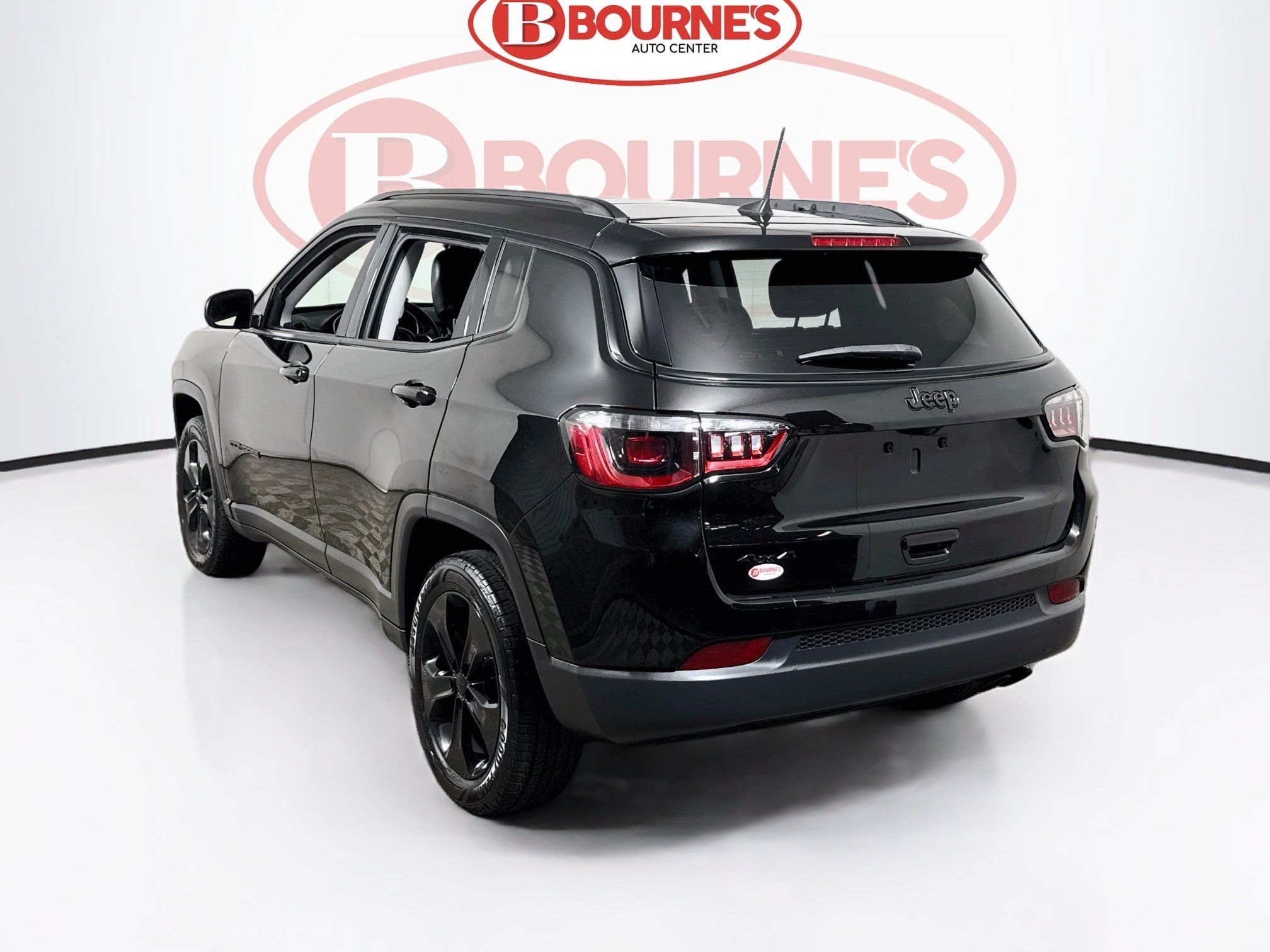 Used 2021 Jeep Compass Latitude w/ Sun and Sound Group AWD/4WD image 7
