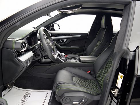 Used 2019 Lamborghini Urus AWD/4WD image 35
