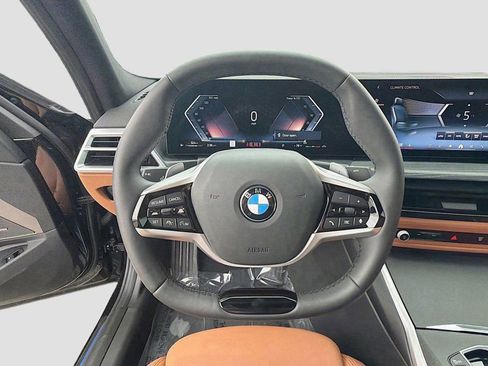 New 2025 BMW 330i xDrive Sedan w/ Convenience Package AWD/4WD image 38