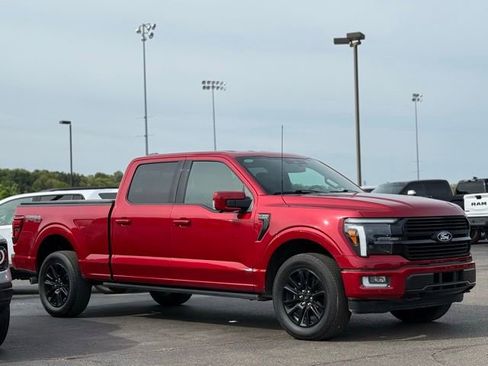 Used 2025 Ford F150 Platinum w/ FX4 Off-Road Package AWD/4WD image 37