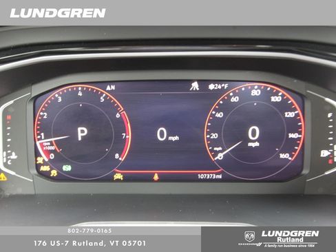 Used 2020 Volkswagen Jetta SEL Premium image 16