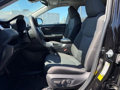 Certified 2024 Toyota RAV4 XLE w/ Convenience Package image 14
