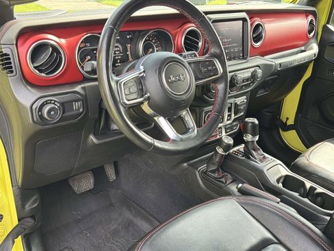 Used 2023 Jeep Wrangler Rubicon w/ Cold Weather Group AWD/4WD image 11