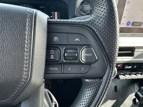 Used 2025 Toyota Tacoma SR5 image 21