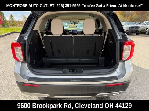 Used 2023 Ford Explorer XLT w/ Equipment Group 202A image 32