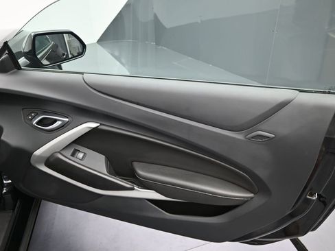 Used 2023 Chevrolet Camaro LT RWD image 9