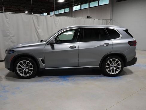 Used 2025 BMW X5 xDrive40i w/ Premium Package AWD/4WD image 19