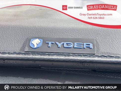 Used 2022 Ford F150 Lariat w/ Trailer Tow Package image 30