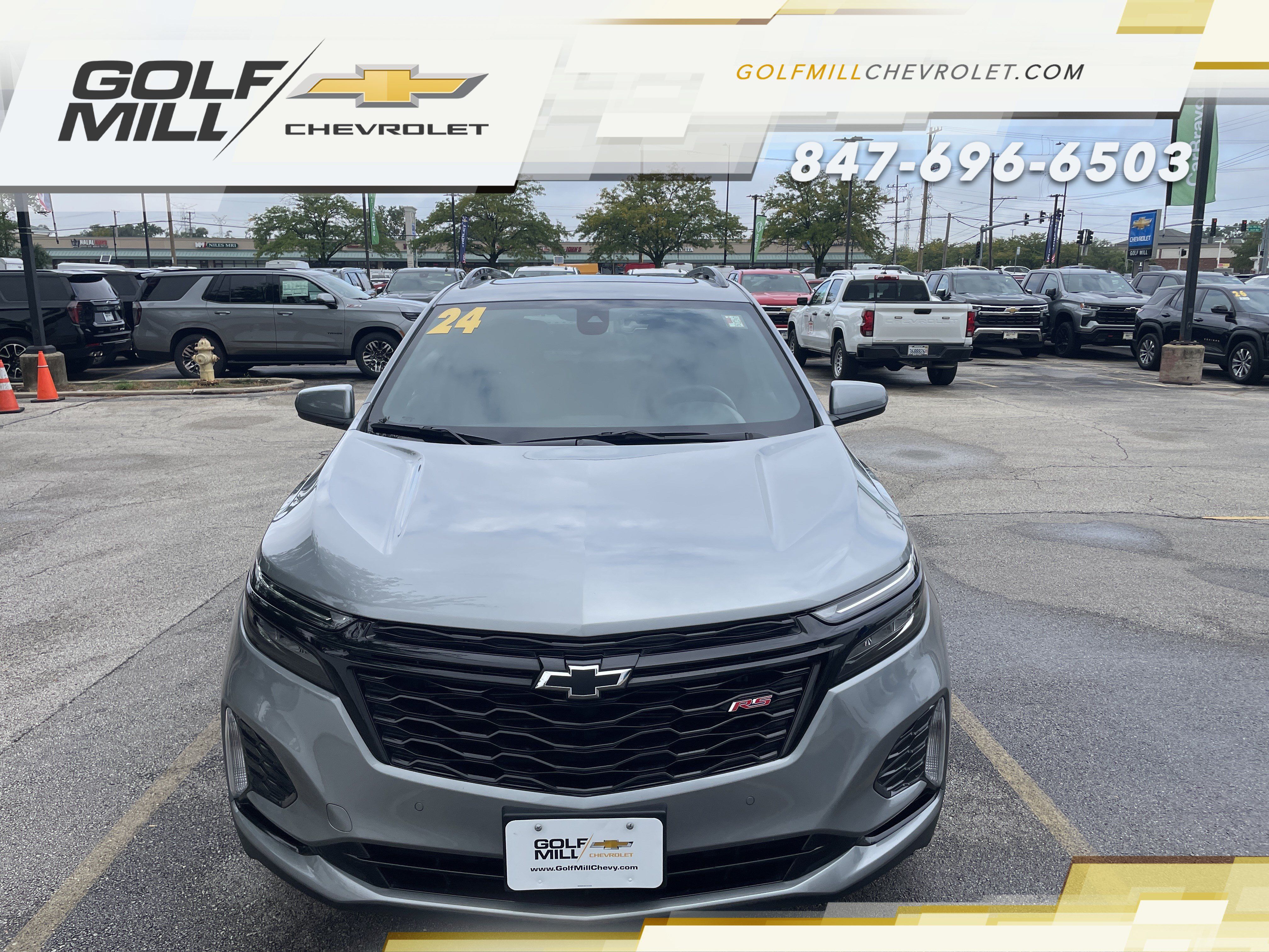 Used 2024 Chevrolet Equinox RS FWD image 2