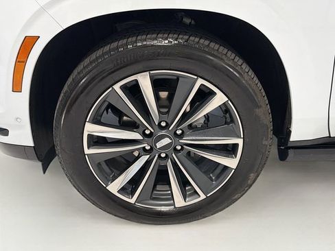 Certified 2026 Cadillac Escalade ESV Sport w/ Touring Package AWD/4WD image 29