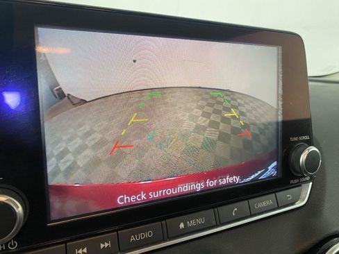 Used 2020 Nissan Sentra SV FWD image 26