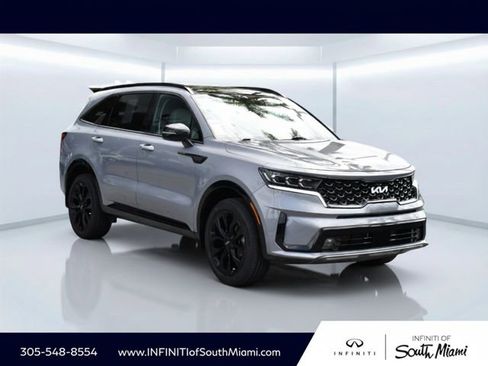 Used 2023 Kia Sorento SX AWD/4WD image 3