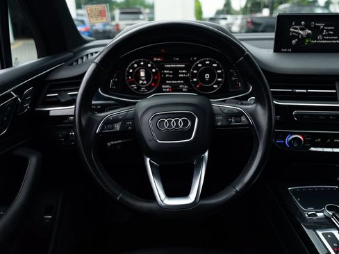 Used 2017 Audi Q7 3.0T Premium Plus w/ Premium Plus Package AWD/4WD image 11