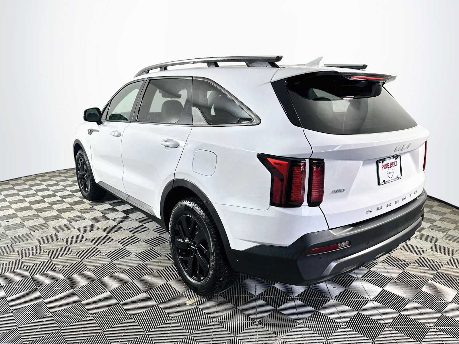 Used 2022 Kia Sorento S AWD/4WD image 6