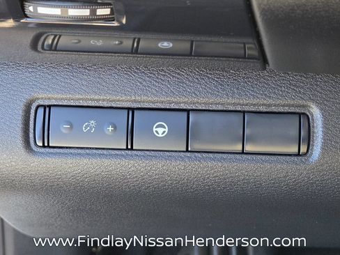 Used 2024 Nissan Pathfinder SV FWD image 26