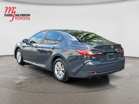 Used 2025 Toyota Camry LE w/ Convenience Package FWD image 14