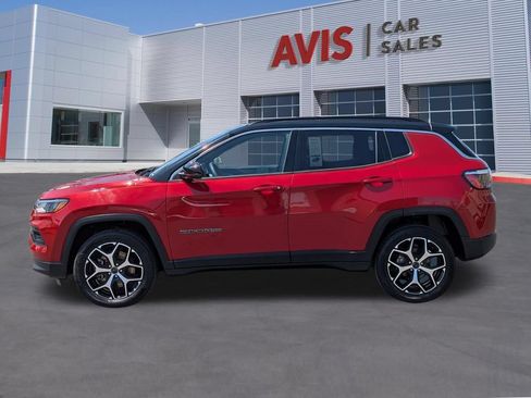 Used 2025 Jeep Compass Limited AWD/4WD image 10