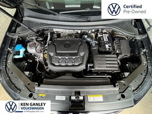 Certified 2023 Volkswagen Tiguan SE w/ Panoramic Sunroof Package AWD/4WD image 9