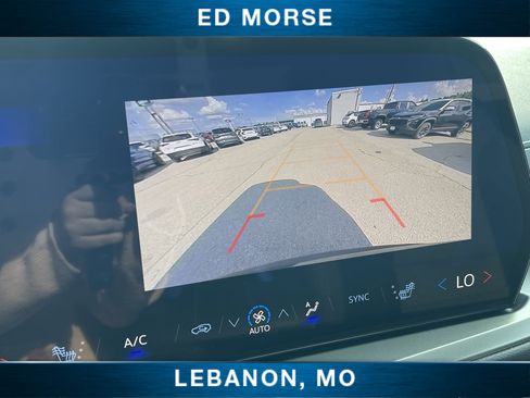 Used 2025 Chevrolet Traverse LT image 15