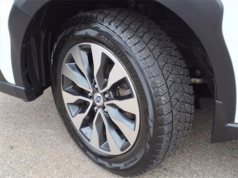 Used 2023 Subaru Outback Limited image 5