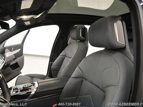 Used 2023 BMW 740i RWD image 18