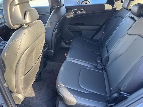 Certified 2024 Kia Sportage EX image 16