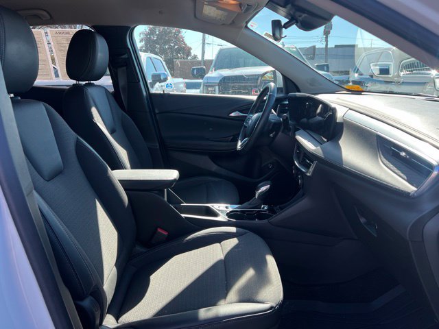 Used 2024 Buick Encore GX Preferred w/ Comfort Package FWD image 12
