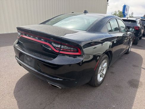 Used 2023 Dodge Charger SXT image 2