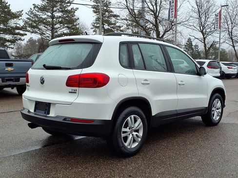 Used 2016 Volkswagen Tiguan S image 4