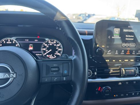 Used 2022 Nissan Pathfinder Platinum w/ Cargo Package image 25