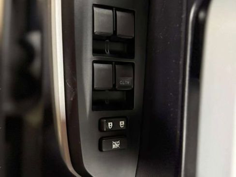 Used 2020 Toyota Tundra 4x4 CrewMax image 22