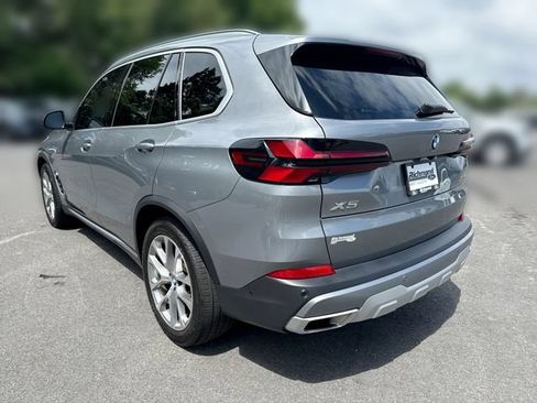 Used 2024 BMW X5 xDrive40i w/ Premium Package AWD/4WD image 6