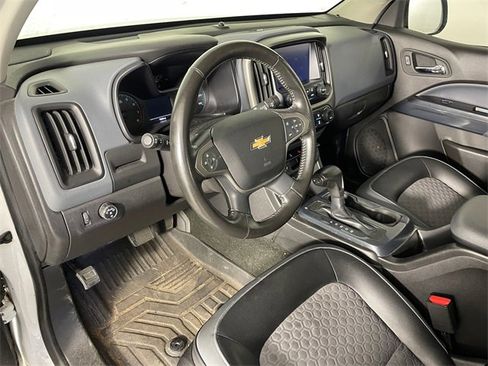 Certified 2015 Chevrolet Colorado Z71 image 3