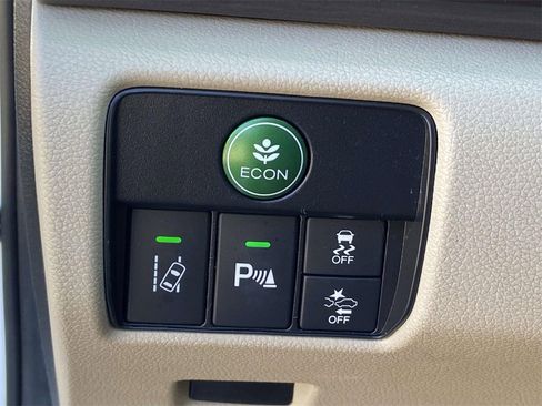 Used 2016 Honda Accord Touring image 30