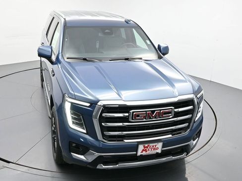 New 2026 GMC Yukon Elevation w/ LPO, Floor Liner Package AWD/4WD image 4